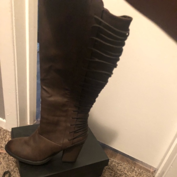 Cowboy Boots ! NEW - Picture 2 of 3